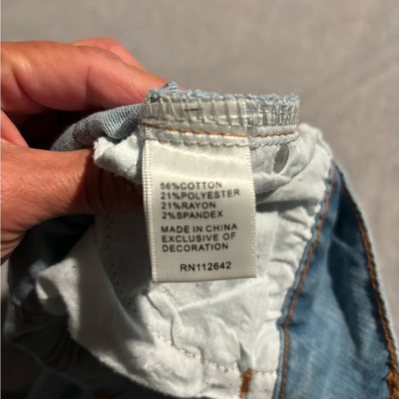 Cool embroidery women’s jeans - Picture 3 of 8